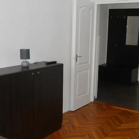 Akos Apartman * Erlau