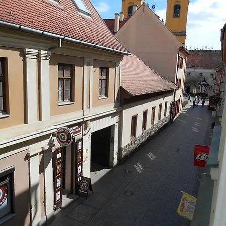 Akos Apartman * Erlau